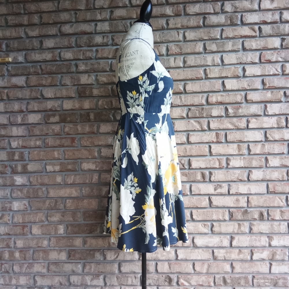 GAP Floral Print Sleeveless Dress with Back Smocking. - Picture 9 of 11